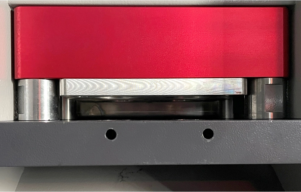 氣壓剪式取料機 (M-V-V2A2 )